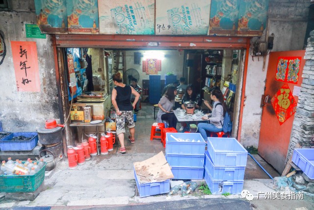 直播喝氨水，小巷深处的独特风味探索之旅揭秘纪实