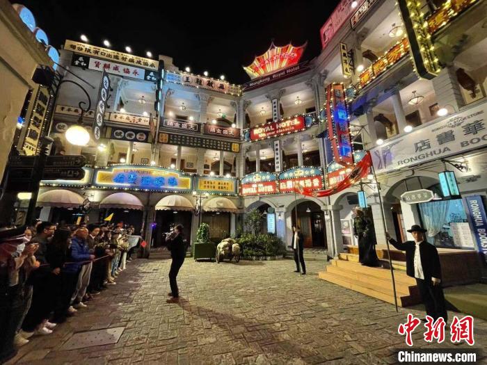 四六香港正版资料大全,现象分析定义_VTT77.536瞬间版