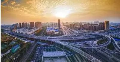 合肥肥东撮镇最新发展，小镇温馨日常展望