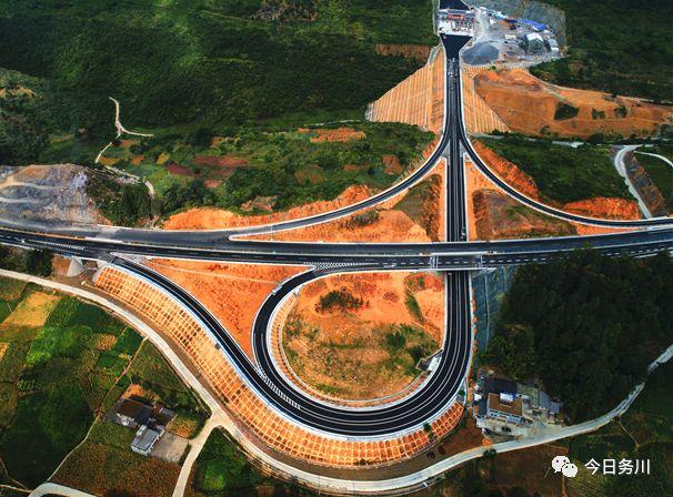 务德高速公路最新动态，探寻小巷中的独特风味美食之旅