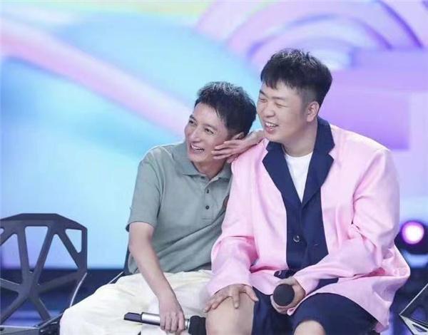 天天爱升级下载最新版，升级的乐趣与挑战，避免涉黄问题的重要性。