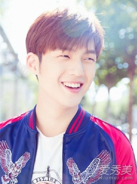 阿拉蕾董力最新照片,星光偶像展现魅力风采