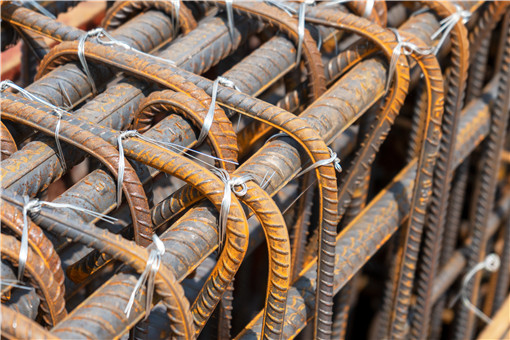 今日钢材价格揭秘,友情与家庭的温馨故事同步上演。