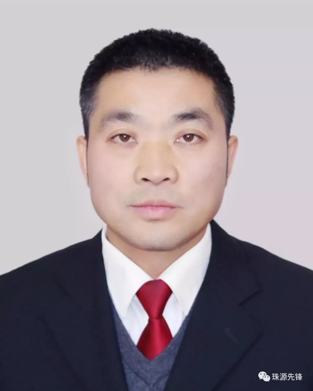 红河县干部任免新动态，人事变动激发自信与成就感