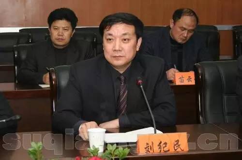毛振宾任免最新动态,变化中的步伐展现学习与成长的力量