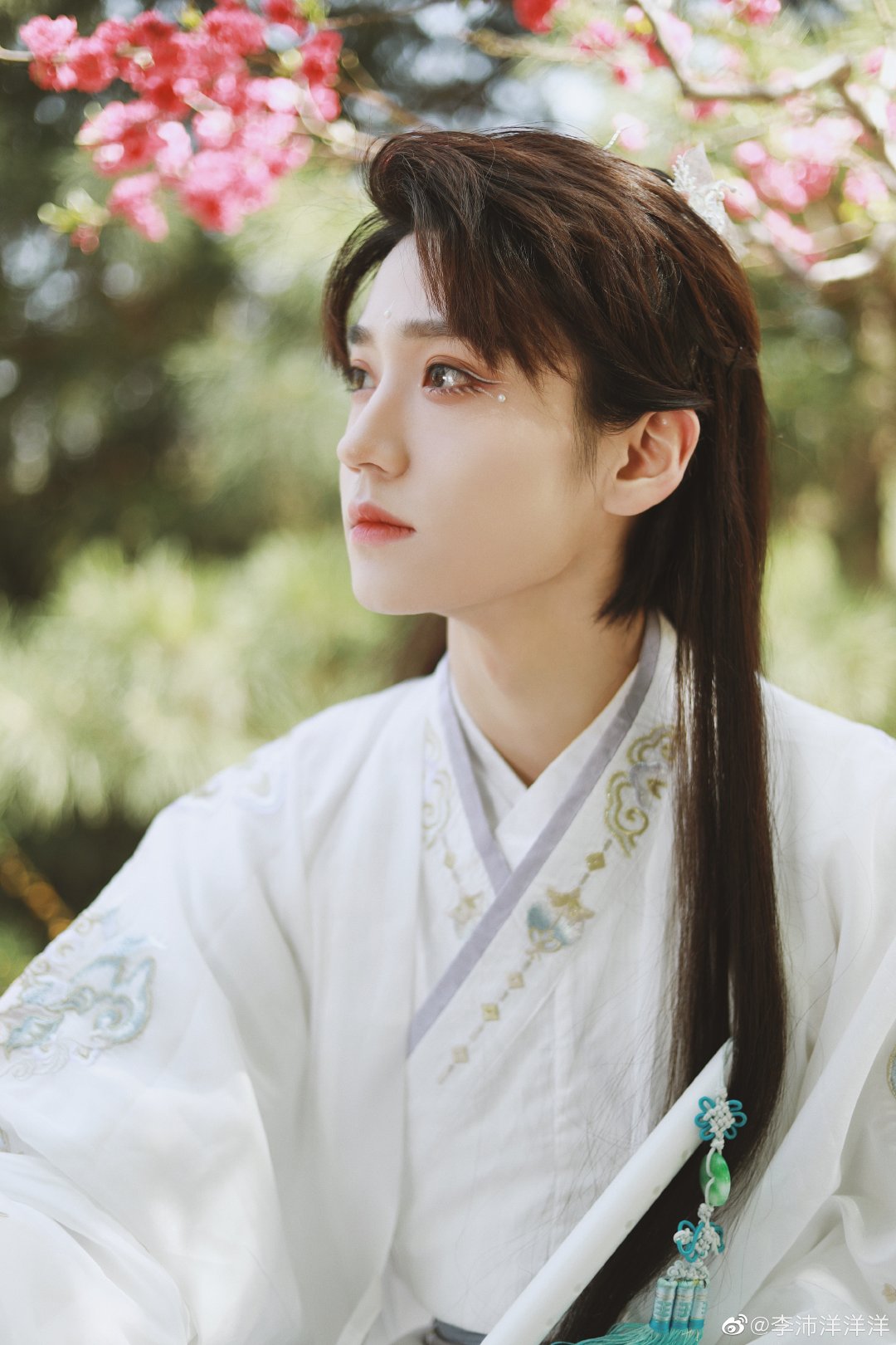 路公子最新动态,公众热议话题聚焦点