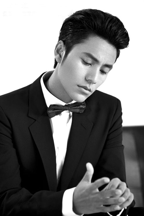 陈坤志引领科技潮流,创新产品震撼登场,最新新闻报道