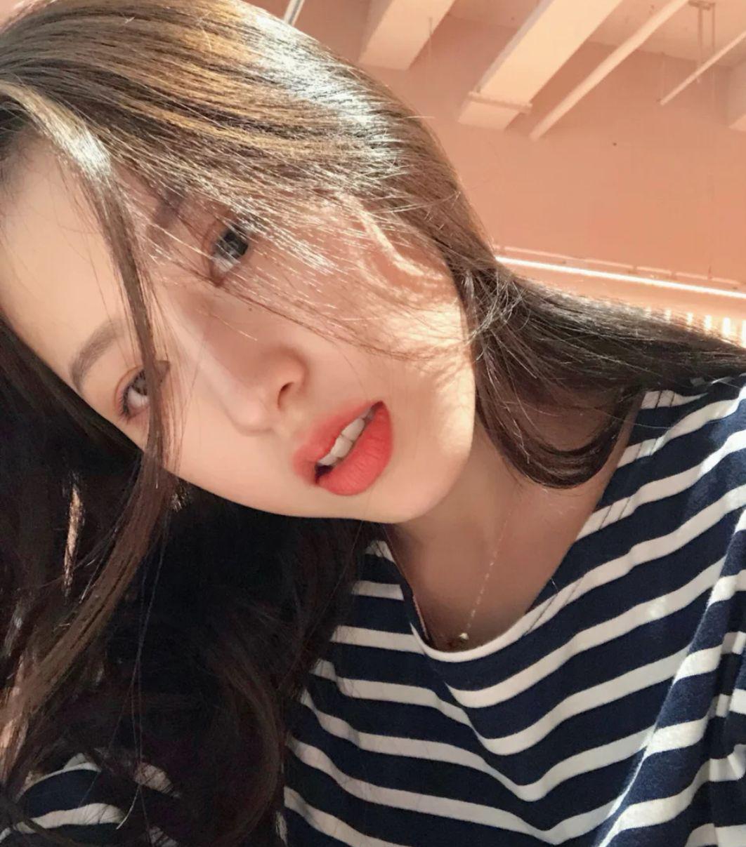 TF最新显白口红,色彩魔法与友情温馨的魅力展现