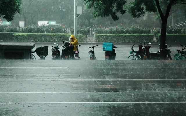 广西台风信息及探索小巷深处的独特风味——特色小店探秘