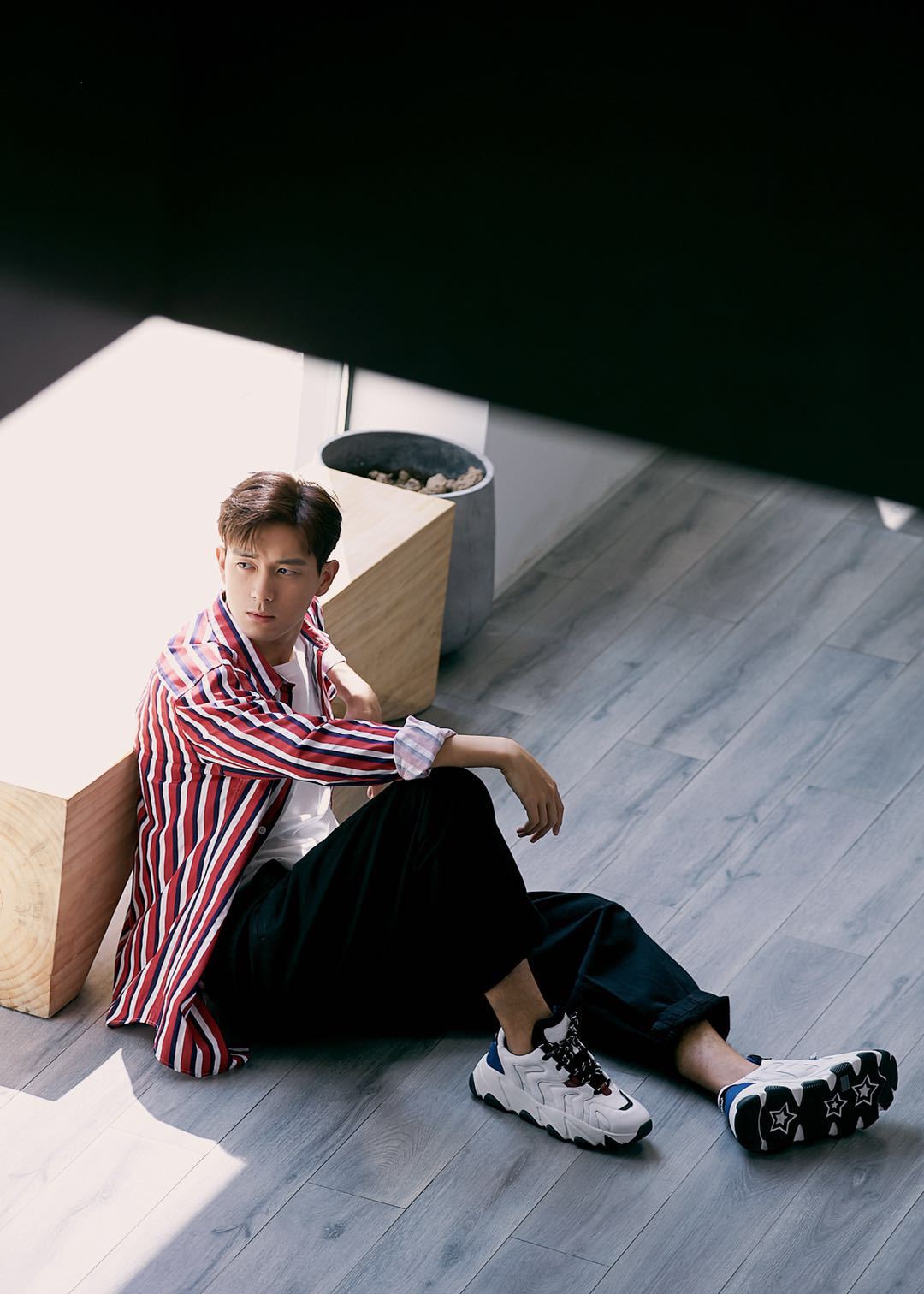 李现最新采访揭秘前沿科技,探索未来生活之美