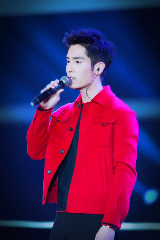 盛一伦解约消息引热议，各方观点解析与个人立场探讨