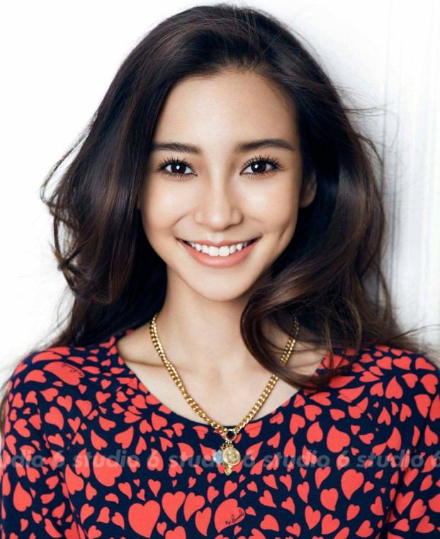 明星选择牙齿矫正,科技革新重塑自信微笑