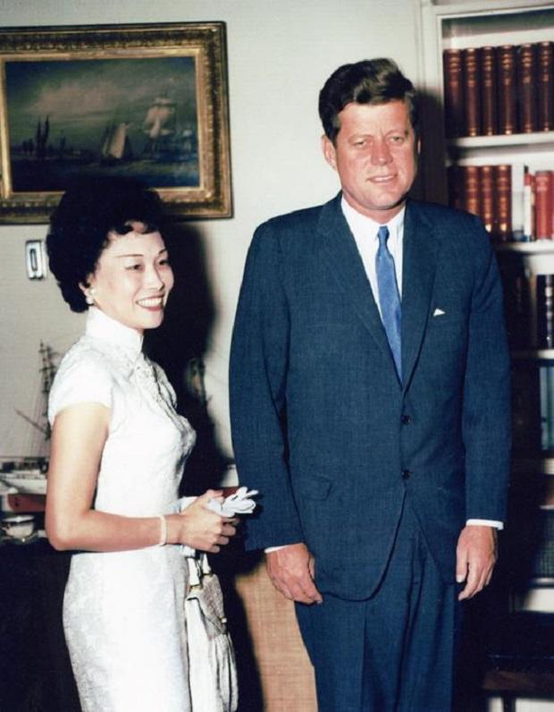 红旗女士最新款,时尚与科技的完美融合风采展示